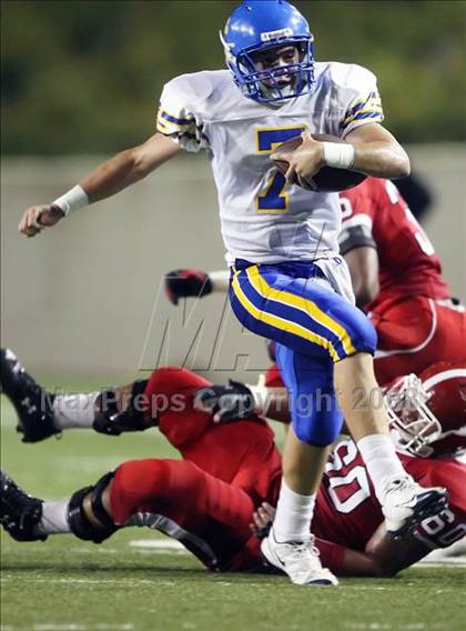 Thumbnail 3 in Lutheran vs. Bishop Amat photogallery.