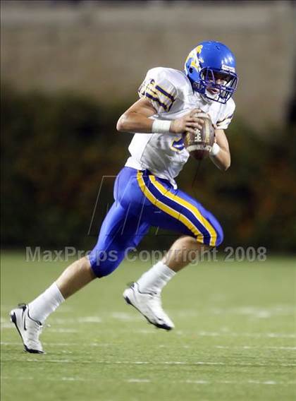 Thumbnail 2 in Lutheran vs. Bishop Amat photogallery.