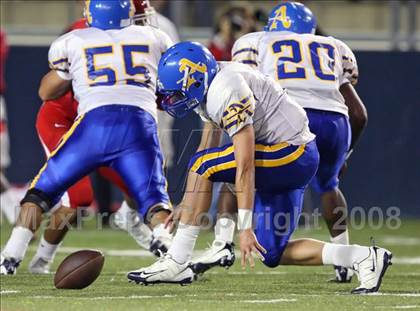 Thumbnail 1 in Lutheran vs. Bishop Amat photogallery.