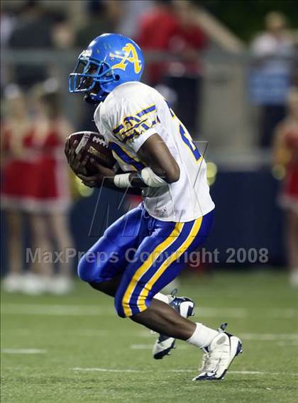 Thumbnail 1 in Lutheran vs. Bishop Amat photogallery.