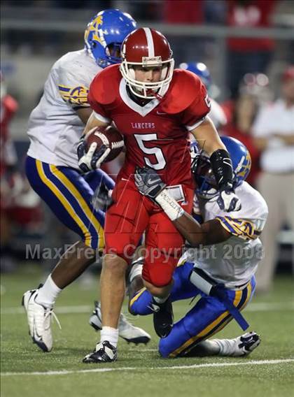 Thumbnail 2 in Lutheran vs. Bishop Amat photogallery.