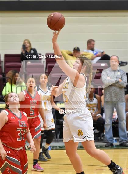Thumbnail 1 in Lee [Robert E.] vs Amarillo (NEISD Invitational) photogallery.