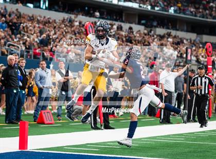 Thumbnail 2 in Highland Park vs. Ryan (UIL 5A DI Semifinal) photogallery.