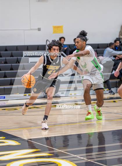 Thumbnail 3 in Lincoln vs Temecula Valley (Battle At The Bay) photogallery.