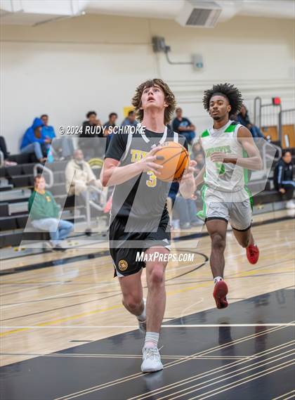 Thumbnail 3 in Lincoln vs Temecula Valley (Battle At The Bay) photogallery.