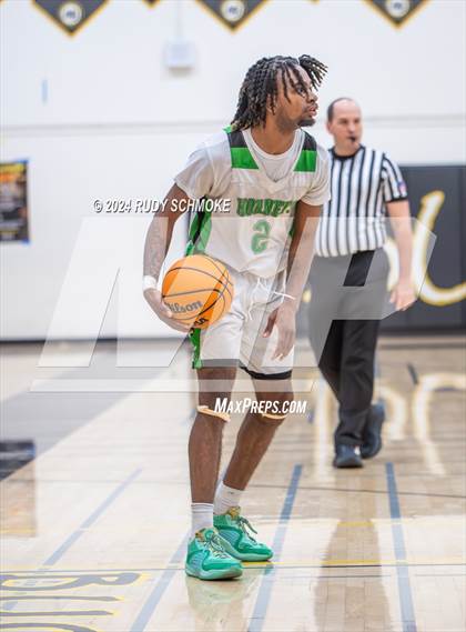 Thumbnail 3 in Lincoln vs Temecula Valley (Battle At The Bay) photogallery.