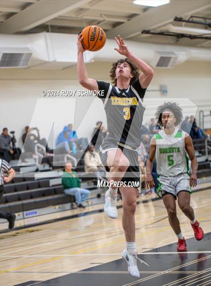Thumbnail 1 in Lincoln vs Temecula Valley (Battle At The Bay) photogallery.
