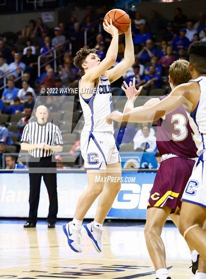 Thumbnail 2 in Cooper vs Covington Catholic (9th Region Quarterfinal) photogallery.