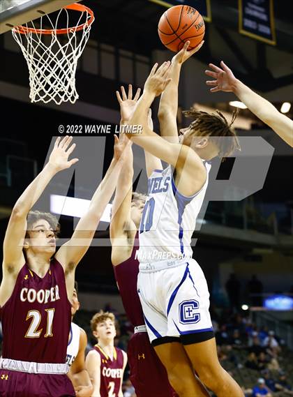Thumbnail 2 in Cooper vs Covington Catholic (9th Region Quarterfinal) photogallery.