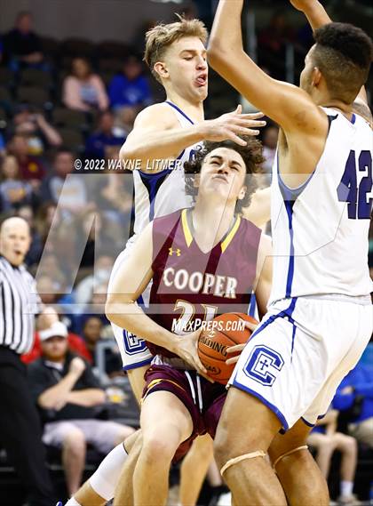 Thumbnail 2 in Cooper vs Covington Catholic (9th Region Quarterfinal) photogallery.