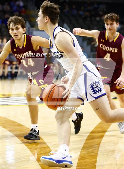 Thumbnail 3 in Cooper vs Covington Catholic (9th Region Quarterfinal) photogallery.
