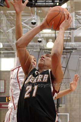 Thumbnail 1 in Colony vs. JSerra Catholic (Nike Extravaganza) photogallery.