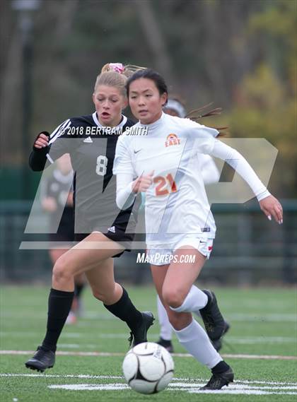 Thumbnail 3 in Niagara-Wheatfield vs Williamsville East (Section 6 Class A1 Final) photogallery.