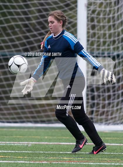 Thumbnail 2 in Niagara-Wheatfield vs Williamsville East (Section 6 Class A1 Final) photogallery.