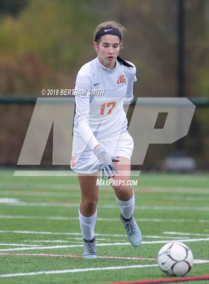 Thumbnail 2 in Niagara-Wheatfield vs Williamsville East (Section 6 Class A1 Final) photogallery.