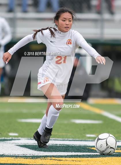 Thumbnail 2 in Niagara-Wheatfield vs Williamsville East (Section 6 Class A1 Final) photogallery.