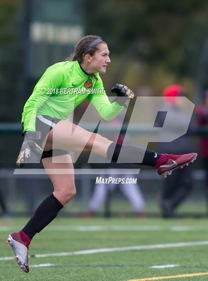 Thumbnail 3 in Niagara-Wheatfield vs Williamsville East (Section 6 Class A1 Final) photogallery.