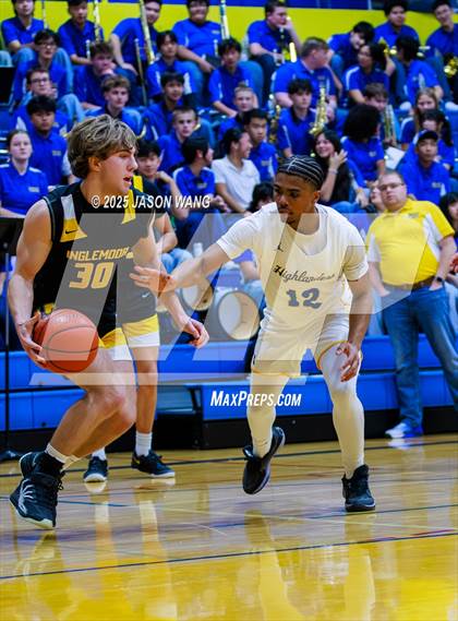 Thumbnail 3 in Inglemoor @ Hazen photogallery.