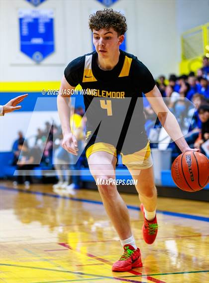 Thumbnail 3 in Inglemoor @ Hazen photogallery.