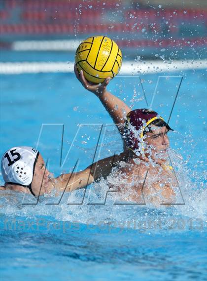 Thumbnail 1 in JSerra Catholic vs. Aliso Niguel photogallery.