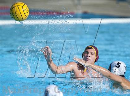 Thumbnail 2 in JSerra Catholic vs. Aliso Niguel photogallery.