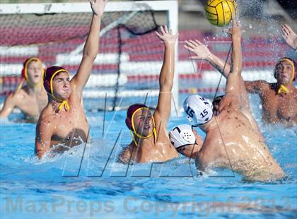 Thumbnail 3 in JSerra Catholic vs. Aliso Niguel photogallery.