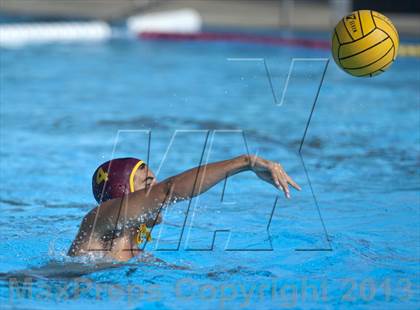 Thumbnail 2 in JSerra Catholic vs. Aliso Niguel photogallery.