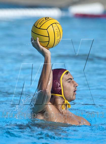 Thumbnail 1 in JSerra Catholic vs. Aliso Niguel photogallery.