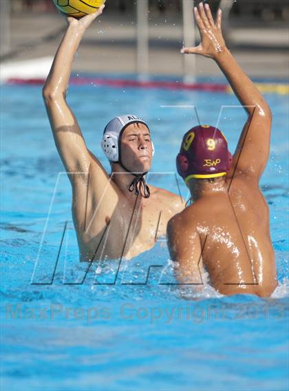 Thumbnail 2 in JSerra Catholic vs. Aliso Niguel photogallery.