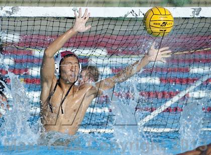 Thumbnail 2 in JSerra Catholic vs. Aliso Niguel photogallery.