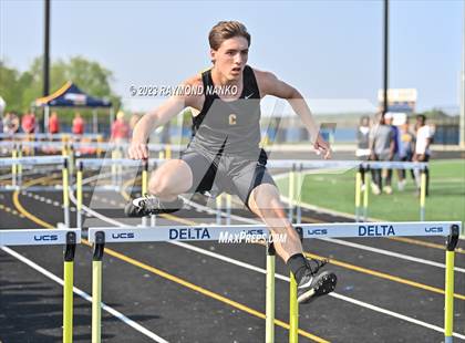 Thumbnail 1 in IHSAA Sectional 17 (110 Meter Hurdles) photogallery.