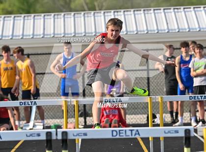 Thumbnail 3 in IHSAA Sectional 17 (110 Meter Hurdles) photogallery.