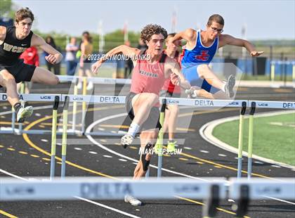 Thumbnail 1 in IHSAA Sectional 17 (110 Meter Hurdles) photogallery.