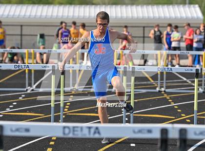 Thumbnail 1 in IHSAA Sectional 17 (110 Meter Hurdles) photogallery.