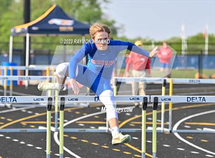 Thumbnail 1 in IHSAA Sectional 17 (110 Meter Hurdles) photogallery.