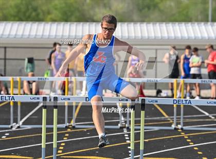 Thumbnail 2 in IHSAA Sectional 17 (110 Meter Hurdles) photogallery.