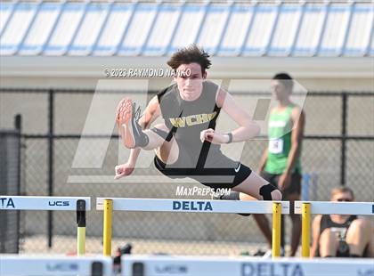 Thumbnail 2 in IHSAA Sectional 17 (110 Meter Hurdles) photogallery.