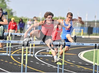 Thumbnail 2 in IHSAA Sectional 17 (110 Meter Hurdles) photogallery.