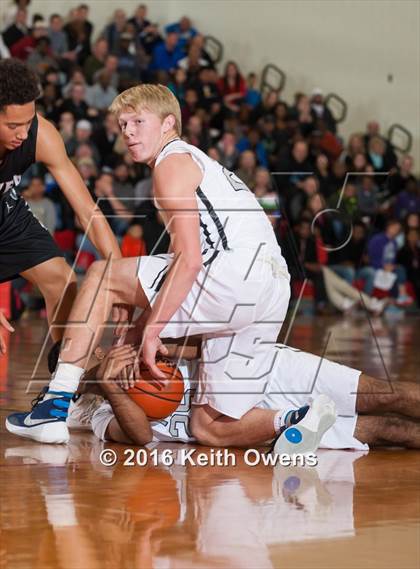 Thumbnail 2 in Guyer vs. Flower Mound (UIL 6A Bidistrict) photogallery.