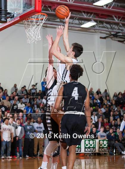 Thumbnail 3 in Guyer vs. Flower Mound (UIL 6A Bidistrict) photogallery.