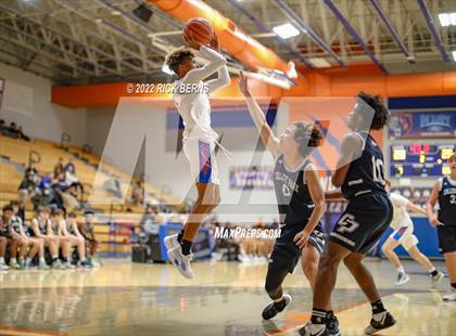 Thumbnail 2 in Grand Oaks vs College Park photogallery.