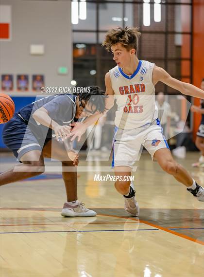 Thumbnail 2 in Grand Oaks vs College Park photogallery.