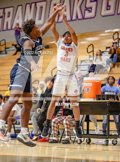 Thumbnail 3 in Grand Oaks vs College Park photogallery.