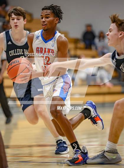 Thumbnail 1 in Grand Oaks vs College Park photogallery.
