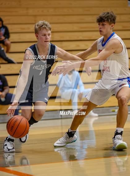 Thumbnail 2 in Grand Oaks vs College Park photogallery.