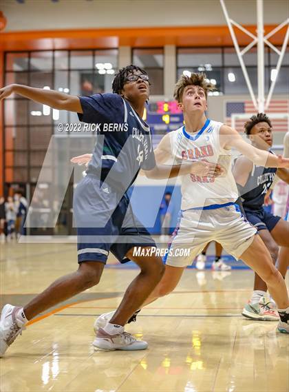 Thumbnail 1 in Grand Oaks vs College Park photogallery.