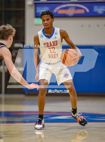 Thumbnail 2 in Grand Oaks vs College Park photogallery.