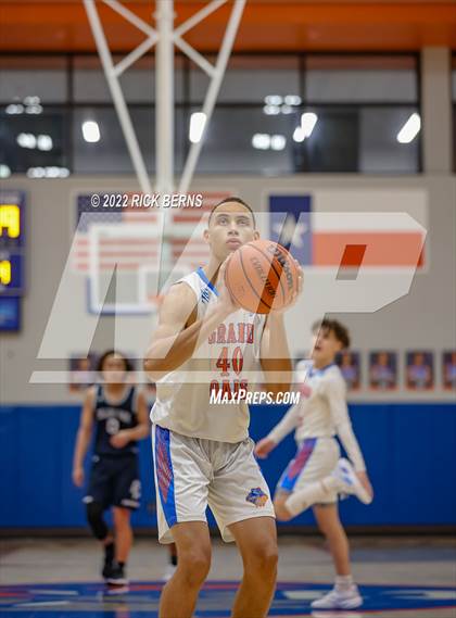 Thumbnail 1 in Grand Oaks vs College Park photogallery.