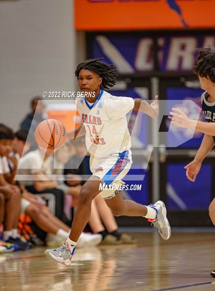 Thumbnail 3 in Grand Oaks vs College Park photogallery.