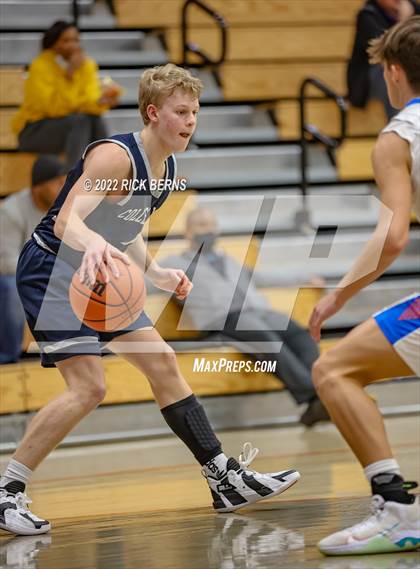 Thumbnail 2 in Grand Oaks vs College Park photogallery.